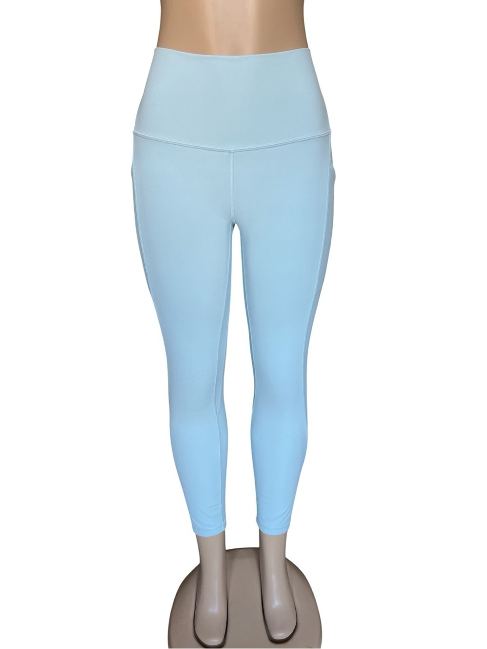 Lululemon Align High-Rise leggings
Powder Blue - Picture 1 of 4